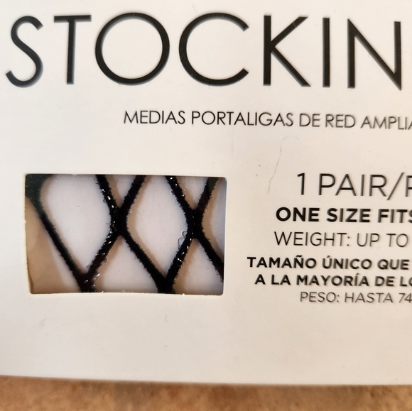 Diamond Net Stockings, New, Adult One size - Picture 2 of 3